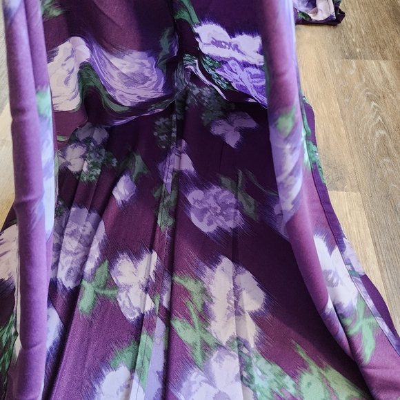 NWT FLORAL PURPLE DRESS - Picture 15 of 16